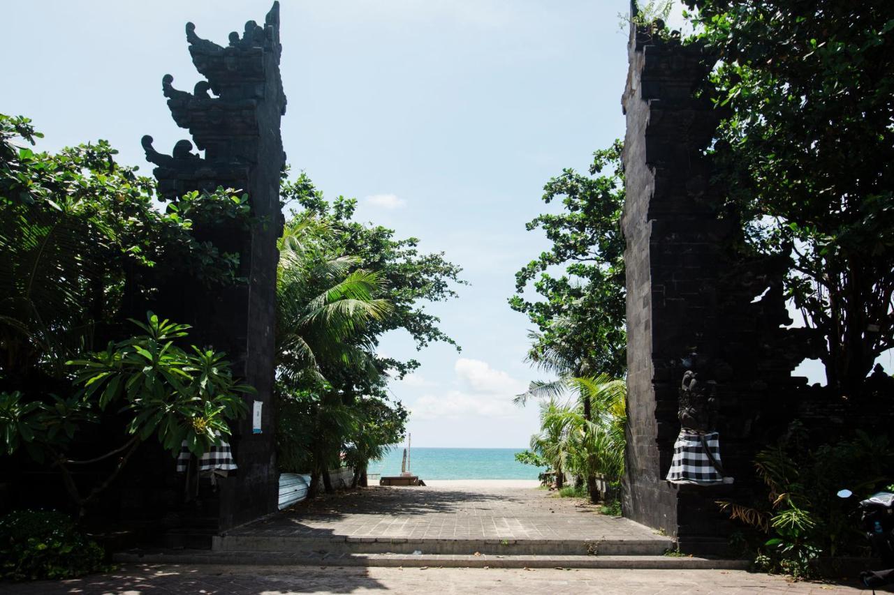 Donguri House Bali Acomodação com café da manhã Jimbaran Exterior foto